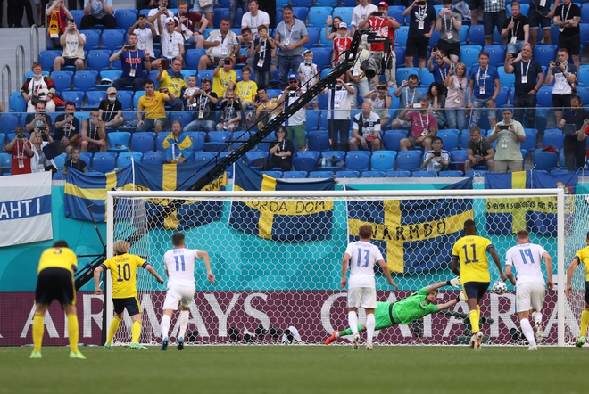 Slovakia vs Thuy Dien anh 2