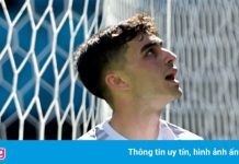 Sao Tây Ban Nha phản lưới trong tình huống hy hữu