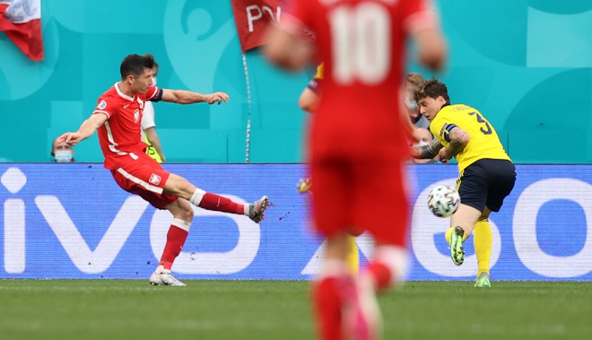 Thụy Điển 2-1 Ba Lan: Lewandowski thắp lại hy vọng Thụy Điển 2-1 Ba Lan: Lewandowski thắp lại hy vọng