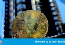 Thợ đào Trung Quốc tháo chạy, giá Bitcoin tiếp tục lao dốc