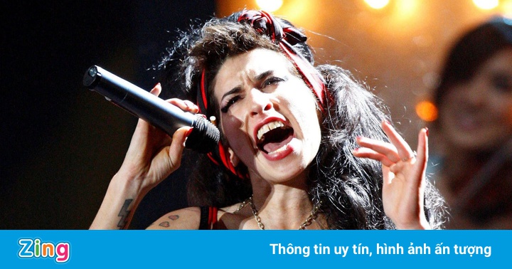 Điều chưa biết về ca sĩ đoản mệnh Amy Winehouse