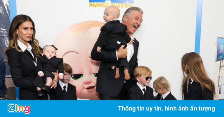 Tài tử Alec Baldwin đưa 6 con tới thảm đỏ