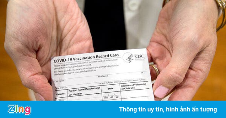 Chứng nhận tiêm vaccine Covid-19 giả được bán tràn lan tại Nga