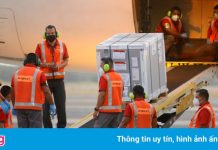 Mỹ chậm vận chuyển vaccine viện trợ tới các nước