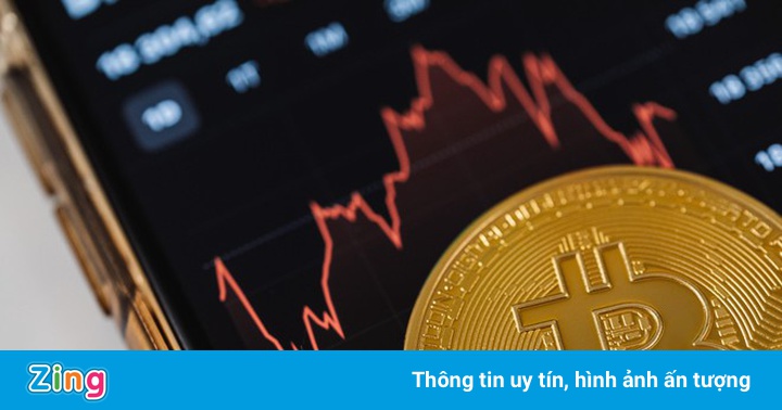 Bitcoin tiếp tục lao dốc, thị trường tiền mã hóa bốc hơi 300 tỷ USD