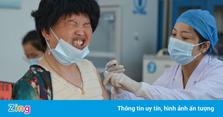 Trung Quốc xong mục tiêu tiêm vaccine cho 40% dân số