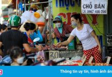 Chợ truyền thống ở TP.HCM phải phân luồng lối ra vào