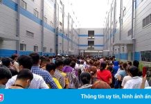 Hàng nghìn công nhân ở Bắc Giang đổ xô đi xét nghiệm