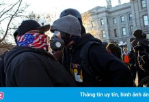 Đại dịch chia tách nước Mỹ thành hai thế giới