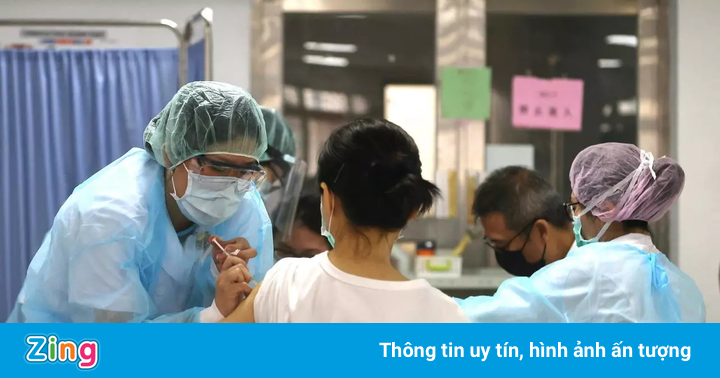 Dân Đài Loan sang Trung Quốc tiêm vaccine vì không muốn chờ đợi