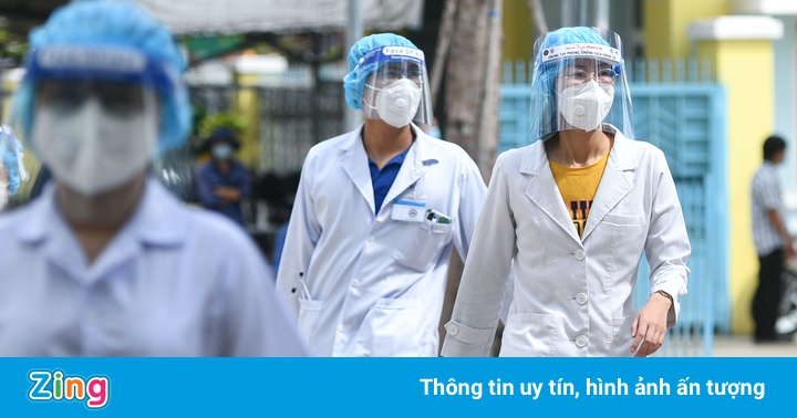 TP.HCM tăng cường hơn 1.200 nhân viên y tế để tiêm vaccine Covid-19