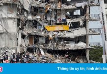 Số người chết trong vụ sập chung cư ở Florida tăng lên 12