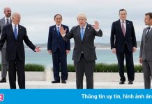 Bị chỉ trích, các nước giàu ‘đua nhau’ chia sẻ vaccine Covid-19