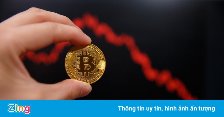 Giá Bitcoin rơi xuống sát 30.000 USD/đồng