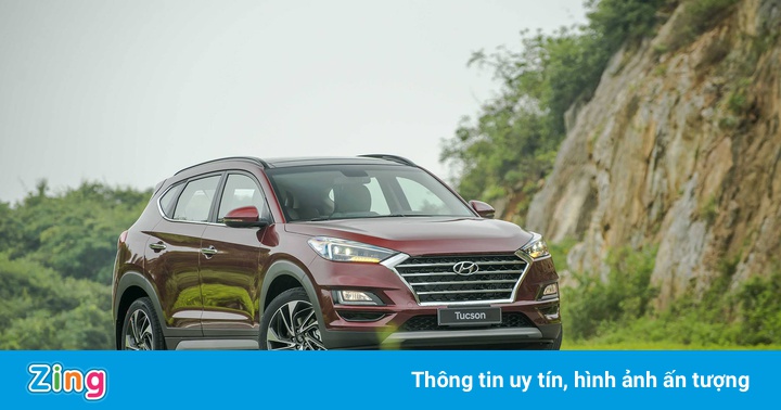 Có 800 triệu, nên mua Hyundai Kona bản cao hay Tucson bản thấp?