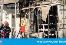 Hỏa hoạn thiêu rụi căn nhà 3 tầng ở TP.HCM