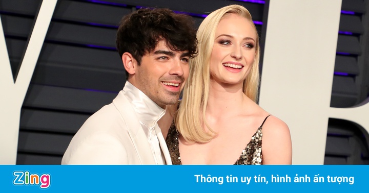 Vợ chồng Joe Jonas – Sophie Turner kỷ niệm hai năm cưới