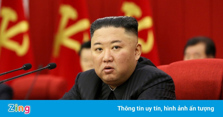 Đằng sau hình ảnh ông Kim Jong Un gầy đi đột ngột