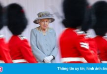 Lễ diễu binh mừng sinh nhật thứ 95 của nữ hoàng Anh