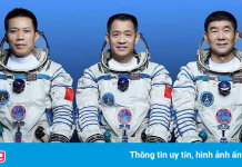 Trung Quốc đưa người lên xây trạm vũ trụ