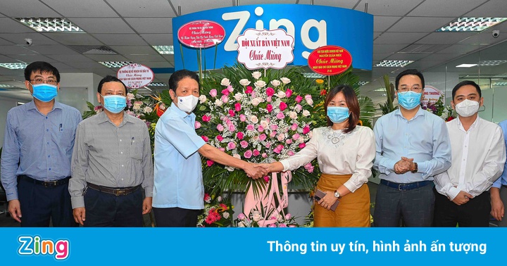 Lãnh đạo Hội Xuất bản Việt Nam chúc mừng Zing News