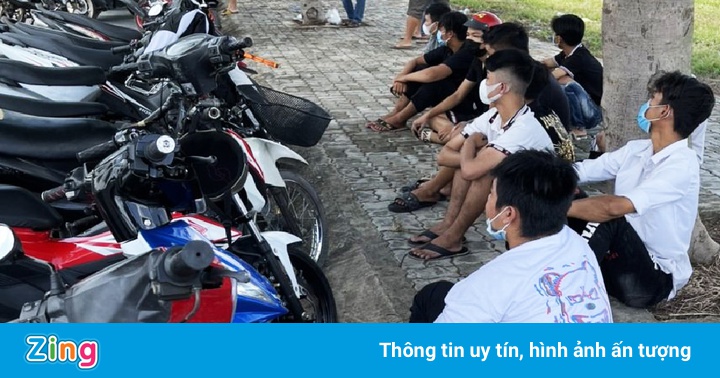 Cảnh sát vây nhóm ‘quái xế’ ở TP Thủ Đức Cảnh sát vây nhóm ‘quái xế’ ở TP Thủ Đức