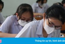 Học sinh Đà Nẵng đeo khẩu trang thi vào lớp 10