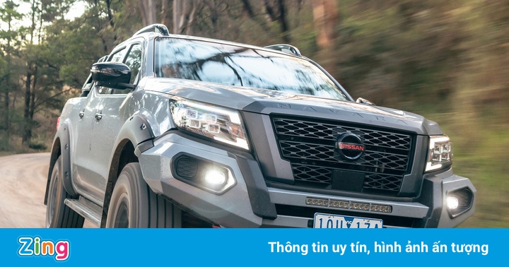 Nissan Navara Pro-4X hầm hố với gói độ Warrior