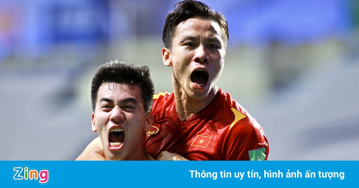 Tiến Linh tái lập thành tích của Hồng Sơn