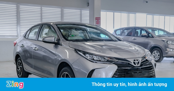 Sedan bình dân đua nhau giảm giá kiếm khách hàng