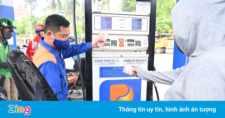 Giá xăng tiếp tục tăng mạnh vào ngày mai?