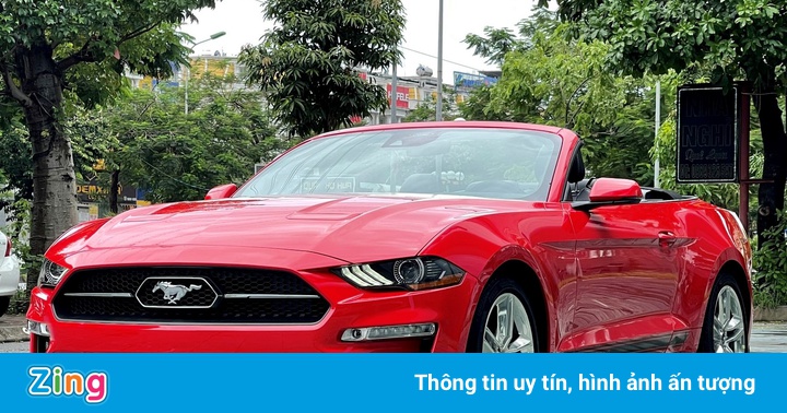 Chi tiết Ford Mustang 2021 phiên bản mui trần tại Việt Nam