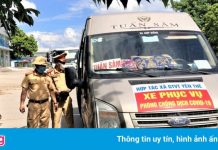 Phát hiện xe dán biển phòng chống dịch chở linh kiện súng