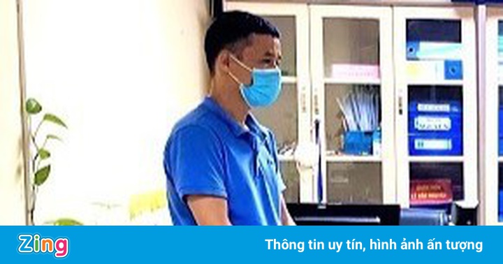 Cán bộ cửa khẩu làm giả giấy tờ, thu lợi bất chính hơn 400 triệu