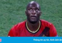 Lukaku ra dấu bảo Donnarumma im miệng