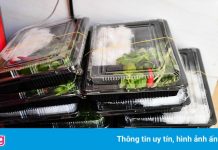 Hàng quán ở Hà Nội ‘lách’ quy định để bán online