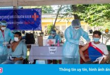 Campuchia đi được 50% chặng đường tiêm vaccine ngừa Covid-19