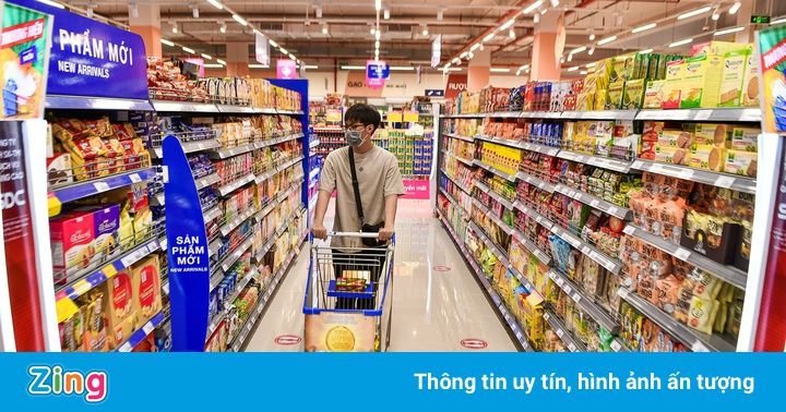 Lượng đơn hàng ‘đi chợ hộ’ tăng mạnh tại TP.HCM