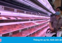 Người Hà Nội đi mua hàng tích trữ