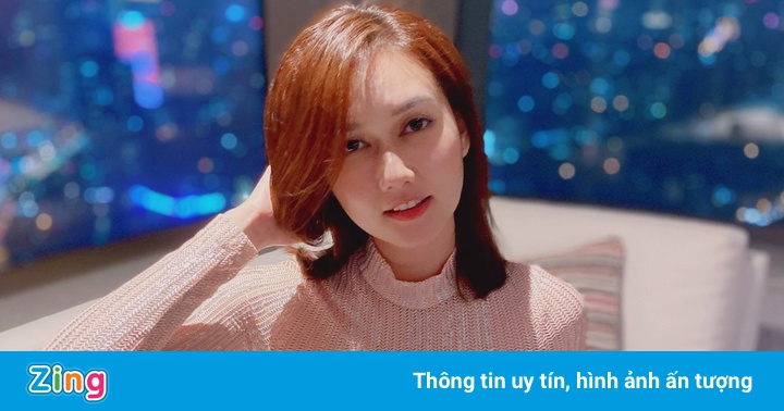 Hương Giang bị bạn diễn tát mạnh tay khi quay phim