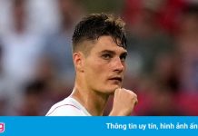 Bàn thắng từ giữa sân của Schick đẹp nhất Euro 2020