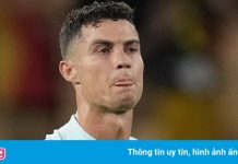 HLV tuyển Hungary trêu chọc Ronaldo