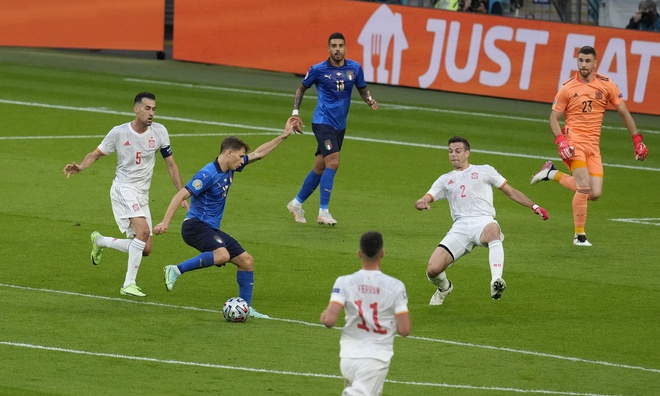 Italy vs Tay Ban Nha anh 17