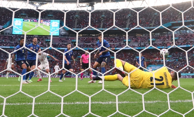 Italy vs Tay Ban Nha anh 4