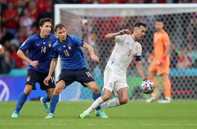 Italy vs Tay Ban Nha anh 9