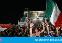 Cảm xúc trái ngược của CĐV Italy và Tây Ban Nha