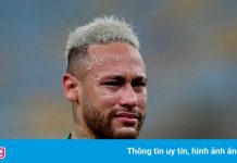 Giọt nước mắt lố bịch của Neymar