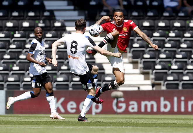 Derby vs Man Utd anh 7