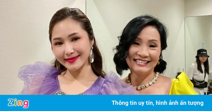 Gương mặt khác lạ của Hương Tràm Gương mặt khác lạ của Hương Tràm