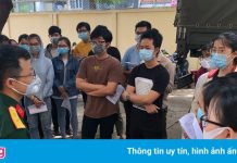 Sinh viên TP.HCM hỗ trợ xét nghiệm Covid-19 ở trung tâm dã chiến
